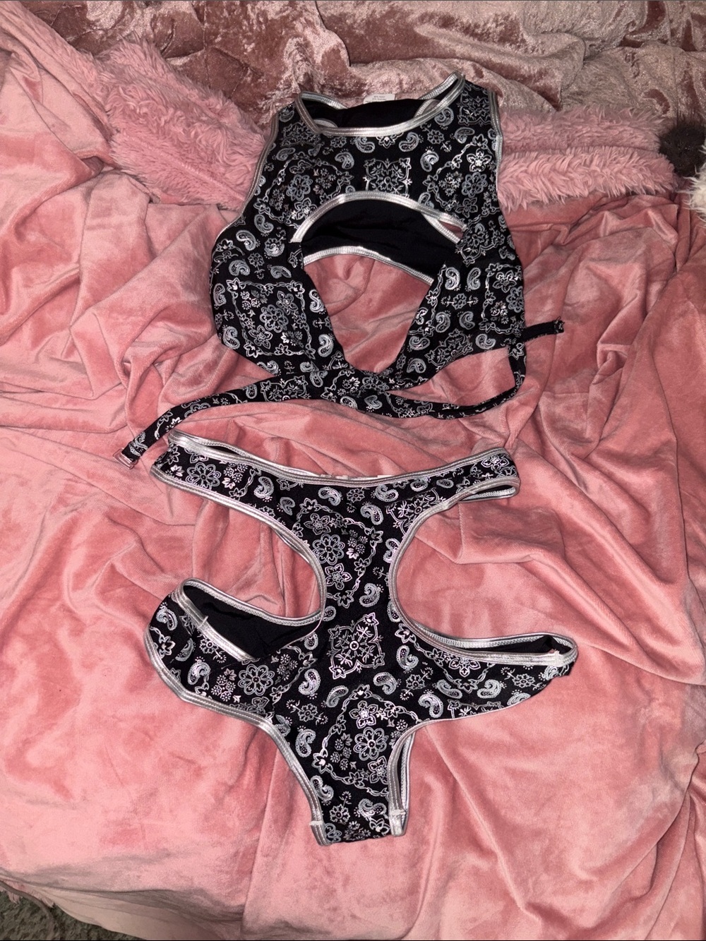 Women's Black Paisley Cutout One-Piece Swimsuit